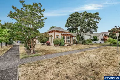 482 S 4th St, Independence, OR 97351 - Photo 25
