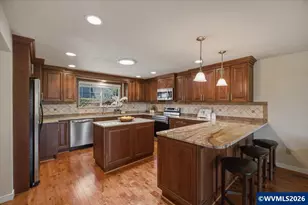 950 Edgewood Dr NW, Albany, OR 97321 - Photo 19