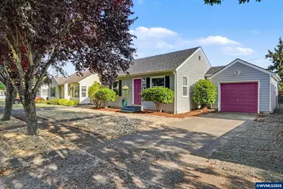 1090 14th Av SW, Albany, OR 97321 - Photo 3