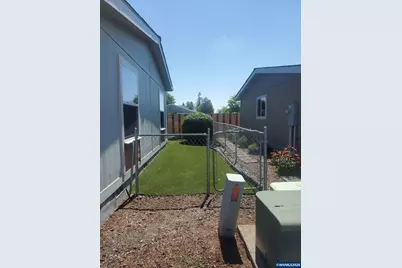 652 Royalty Cir NE, Salem, OR 97301 - Photo 17