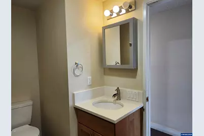 1725-1731 Salishan St SE, Salem, OR 97302 - Photo 9