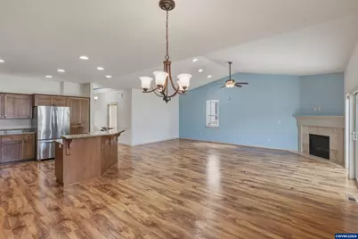 6087 Rolletti Dr SE, Salem, OR 97306 - Photo 13
