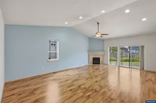 6087 Rolletti Dr SE, Salem, OR 97306 - Photo 7