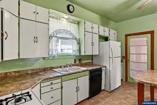 223 Coolidge St, Silverton, OR 97381 - Photo 19
