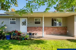 1051 24th Av SE, Albany, OR 97322 - Photo 1