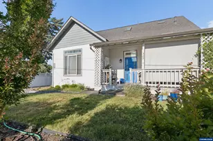 327 S 46th St, Springfield, OR 97278 - Photo 1