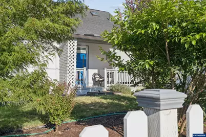 327 S 46th St, Springfield, OR 97278 - Photo 35