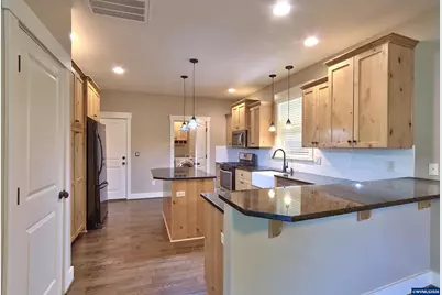 957 SW Fellows St, McMinnville, OR 97128 - Photo 13
