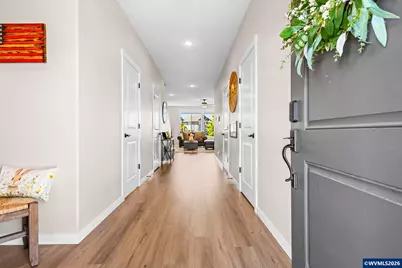 4882 Flight Av NE, Salem, OR 97305 - Photo 5