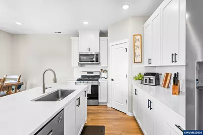4882 Flight Av NE, Salem, OR 97305 - Photo 13
