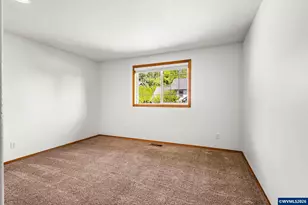 2030 Woodhaven Ct NW, Salem, OR 97304 - Photo 9