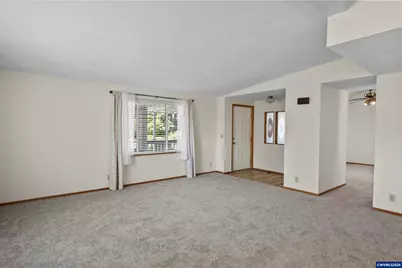 2120 Robins  #111 Ln SE, Salem, OR 97306 - Photo 7