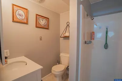 1925 River Rd, Lebanon, OR 97355 - Photo 15