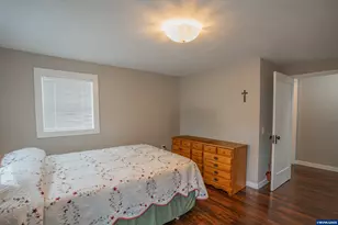 1925 River Rd, Lebanon, OR 97355 - Photo 13