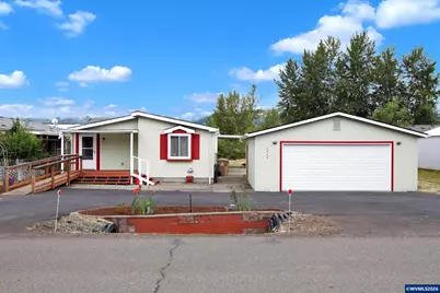 4448 Long St, Sweet Home, OR 97386 - Photo 3