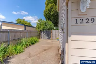 1229 Bent Grass Ct NE, Keizer, OR 97303 - Photo 3