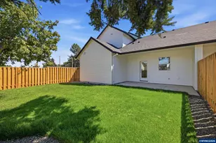 1251 Brown (-1255) St, Woodburn, OR 97071 - Photo 19