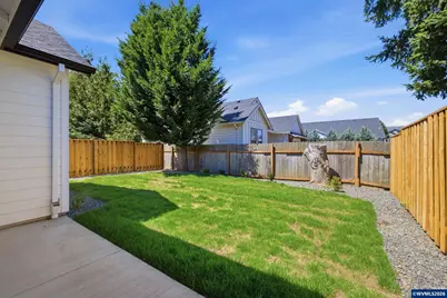 1251 Brown (-1255) St, Woodburn, OR 97071 - Photo 13