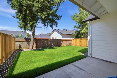 1251 Brown (-1255) St, Woodburn, OR 97071 - Photo 15