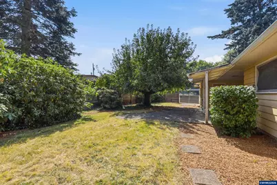 510 E Sherman St, Lebanon, OR 97355 - Photo 35