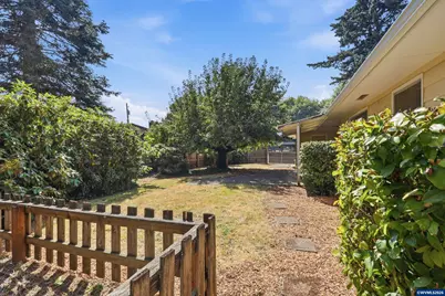 510 E Sherman St, Lebanon, OR 97355 - Photo 33