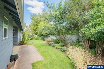 5746 Flairstone Dr SE, Salem, OR 97306 - Photo 21