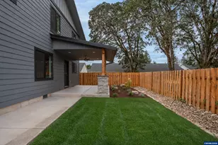 2456 Phillips Wy, Lebanon, OR 97355 - Photo 37