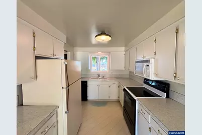 3704 Hill St SE, Albany, OR 97322 - Photo 3