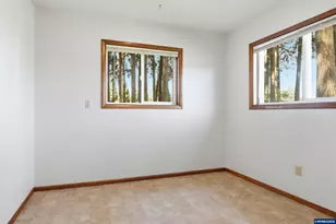 36765 Glaser Dr, Scio, OR 97374 - Photo 17