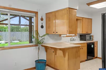 4166 Cranston St SE, Salem, OR 97317 - Photo 5