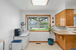 4166 Cranston St SE, Salem, OR 97317 - Photo 7