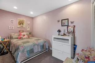 954 Terrace Dr NW, Salem, OR 97304 - Photo 27