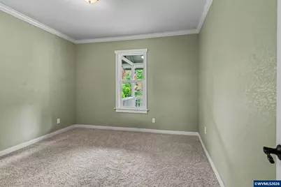 213 Mill St, Silverton, OR 97381 - Photo 15