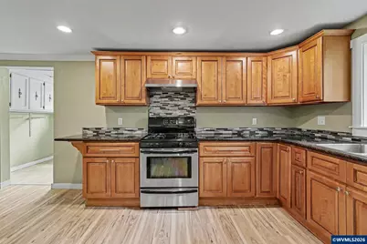 213 Mill St, Silverton, OR 97381 - Photo 19