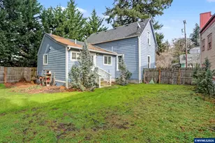 213 Mill St, Silverton, OR 97381 - Photo 9