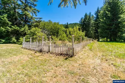 100 Burnt Woods Trail, Blodgett, OR 97326 - Photo 31