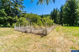 100 Burnt Woods Trail, Blodgett, OR 97326 - Photo 31