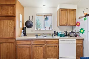 920 Echo Hollow Rd, Eugene, OR 97402 - Photo 15