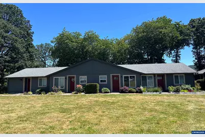 1131 29th Av, Sweet Home, OR 97386 - Photo 1