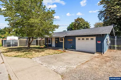 402 SW Ivy Rd, Estacada, OR 97023 - Photo 1