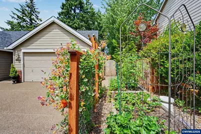 6111 SW Grand Oaks Dr, Corvallis, OR 97333 - Photo 9