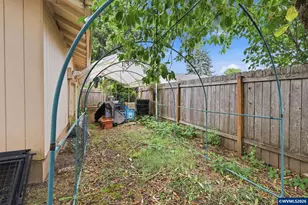 1675 N Danebo Ave, Eugene, OR 97402 - Photo 35
