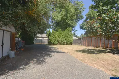 1075 Shipping St NE, Salem, OR 97301 - Photo 39