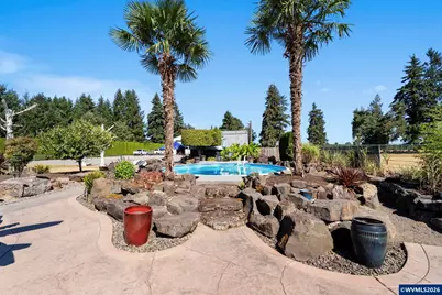 19518 Highway 99E, Hubbard, OR 97032 - Photo 37