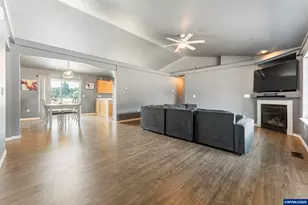 904 Isabel Dr, Jefferson, OR 97352 - Photo 7