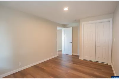 490 W A St, Lebanon, OR 97355 - Photo 15