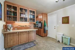 2215 NW Circle Bl, Corvallis, OR 97330 - Photo 9