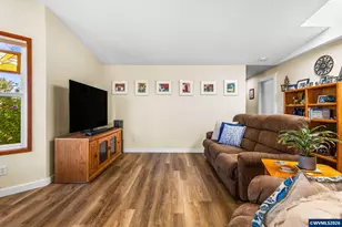 499 NE Cherry St, Sublimity, OR 97385 - Photo 17