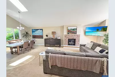 1040 SW Tall Oaks Dr, McMinnville, OR 97128 - Photo 9