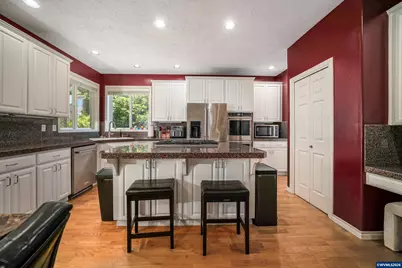 595 Harbourtown Ct SE, Salem, OR 97306 - Photo 19